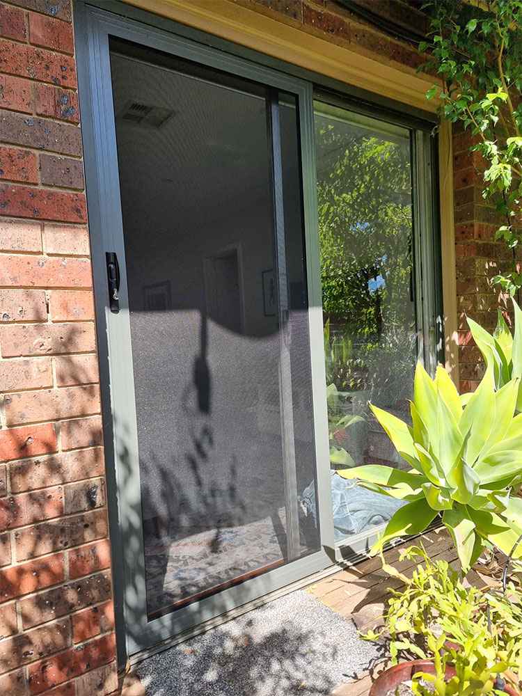 Heritage flyscreen install